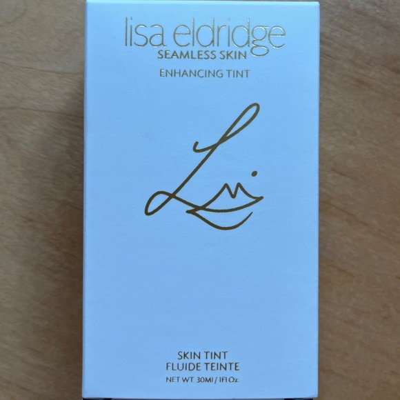 Lisa Eldridge Seamless Skin Enhancing Tint - shade 6.5, (tested). - Picture 9 of 9